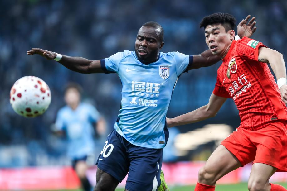 足球直播-马莱莱助攻阿奇姆彭建功 大连英博1-0胜上海海港